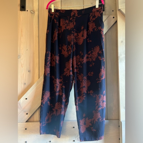 NWT Skies are Blue Floral Ankle Pant - Picture 1 of 6